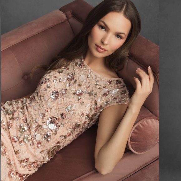 Mac Duggal Nude Silver Bateau Neck Cap Sleeve Floral Beaded Trumpet Gown Size 8 - Picture 3 of 17